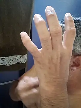 gordonunes online show from December 22, 1:35 am