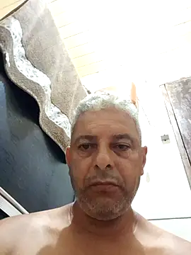 gordonunes online show from February 20, 1:57 am