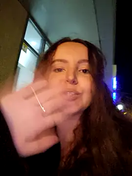 Snapshot of LineaDemie chatting on October 10, 7:13 pm LineaDemie online show from October 10, 7:13 pm