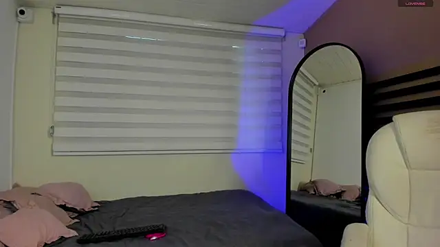 Catyloves online show from November 27, 10:12 pm