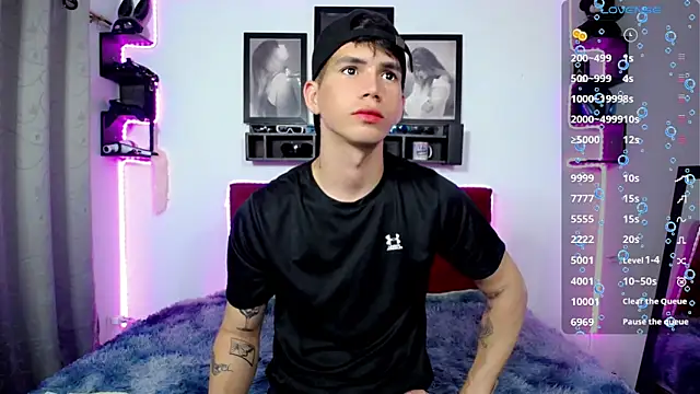 Snapshot of Tayson_Rivers chatting on January 29, 7:22 pm Tayson Rivers online show from January 29, 7:22 pm