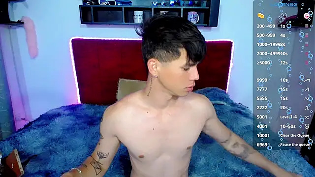 Snapshot of Tayson_Rivers chatting on February 8, 8:53 pm Tayson Rivers online show from February 8, 8:53 pm