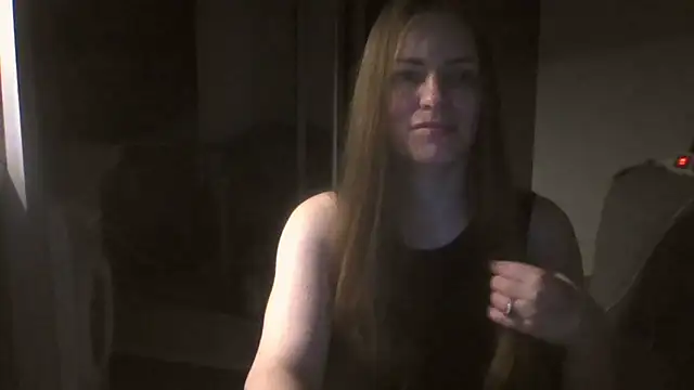 Snapshot of AnnaDiamond1 chatting on October 24, 11:12 pm AnnaDiamond1 online show from October 24, 11:12 pm