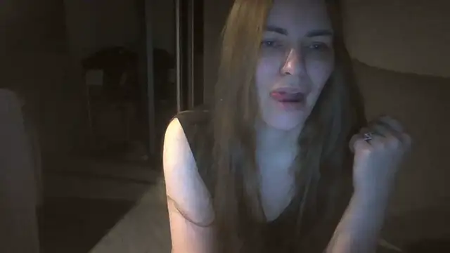 Snapshot of AnnaDiamond1 chatting on November 10, 11:15 pm AnnaDiamond1 online show from November 10, 11:15 pm