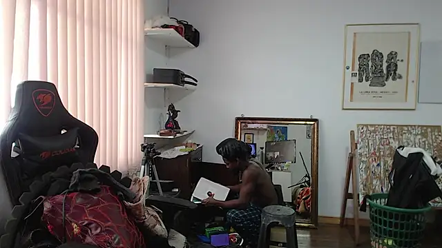 Siriss boyrag online show from January 23, 8:35 pm