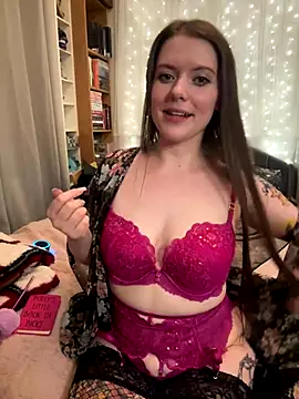 Snapshot of Ragdoll131 chatting on December 2, 9:28 pm Ragdoll131 online show from December 2, 9:28 pm