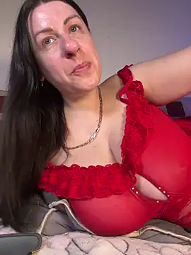 Evelinia online show from June 8, 3:23 pm