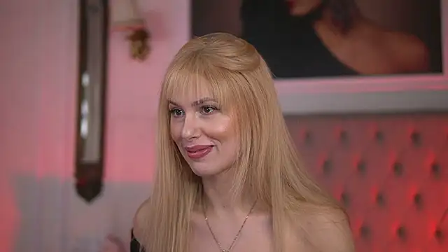 Snapshot of AdelineKing chatting on January 26, 12:11 pm AdelineKing online show from January 26, 12:11 pm