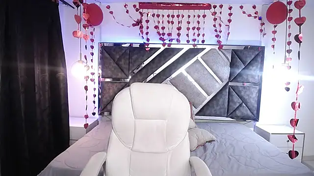 Snapshot of ailyn_miranda chatting on February 13, 11:04 pm ailyn miranda online show from February 13, 11:04 pm