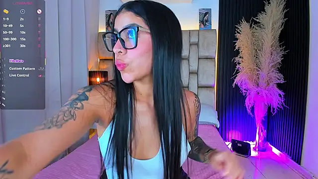 little sophie18 online show from August 3, 7:39 pm