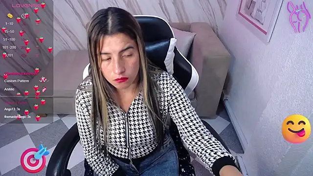 Snapshot of Valerie_b chatting on March 6, 11:03 am Valerie b online show from March 6, 11:03 am