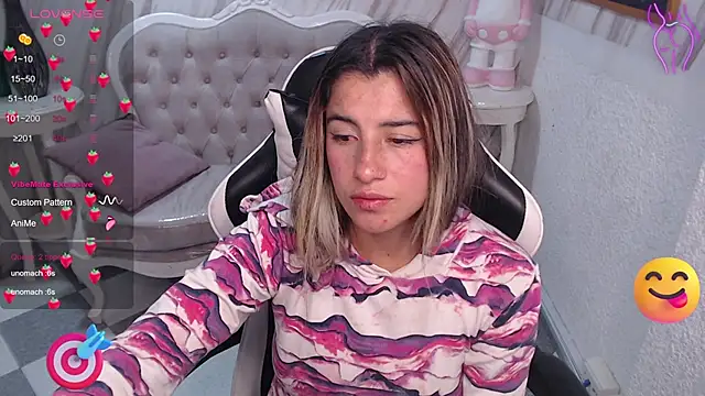 Snapshot of Valerie_b chatting on March 15, 9:30 am Valerie b online show from March 15, 9:30 am