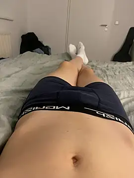 Snapshot of Nio-5 chatting on January 8, 8:39 pm Nio-5 online show from January 8, 8:39 pm