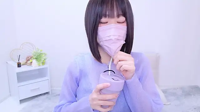 Snapshot of Im_Yu-na chatting on December 23, 2:17 pm Im Yu-na online show from December 23, 2:17 pm