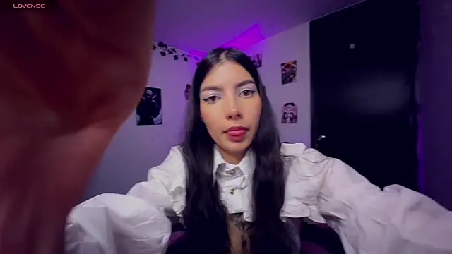 Snapshot of cami_mila9 chatting on April 20, 5:10 am cami mila9 online show from April 20, 5:10 am