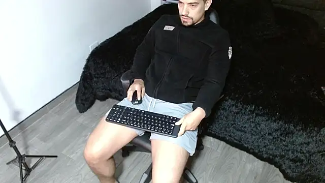 Ian Daviz online show from February 15, 8:57 am