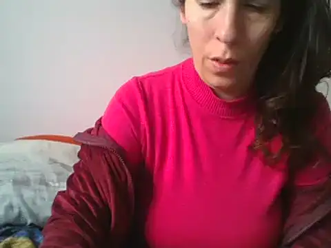 Snapshot of hairygirl80 chatting on March 6, 8:41 am hairygirl80 online show from March 6, 8:41 am