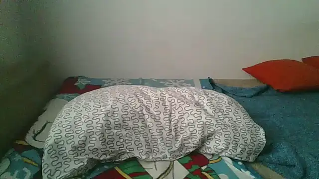 Snapshot of hairygirl80 chatting on January 14, 12:55 pm hairygirl80 online show from January 14, 12:55 pm