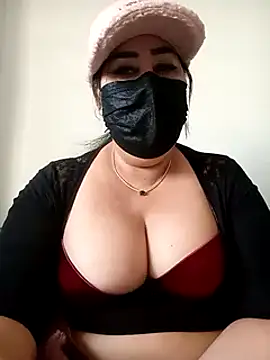 Snapshot of Jawahir-pretty-women chatting on December 19, 11:29 am Jawahir-pretty-women online show from December 19, 11:29 am