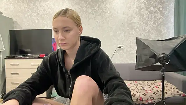 AnneBall online show from February 3, 6:56 am