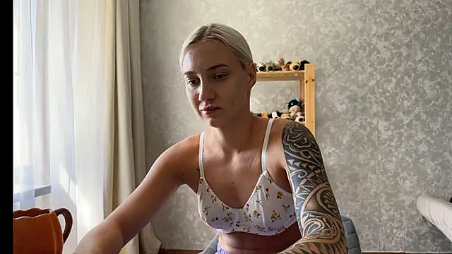 AnneBall online show from September 13, 8:25 am