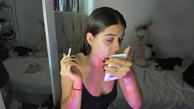 Snapshot of KittyKlum chatting on June 30, 3:24 pm KittyKlum online show from June 30, 3:24 pm
