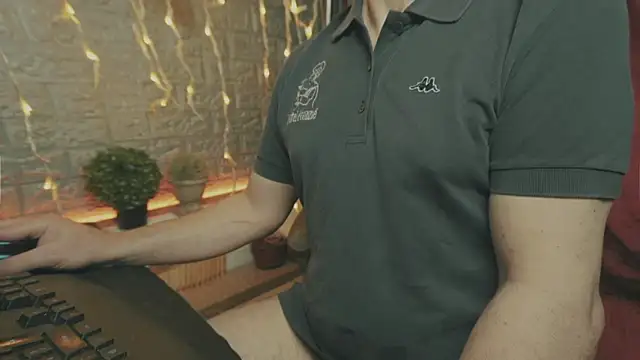 alex-volo online show from December 21, 4:25 pm