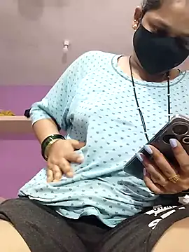 Snapshot of Kashish_18 chatting on June 27, 8:08 am Kashish 18 online show from June 27, 8:08 am