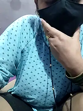 Snapshot of Kashish_18 chatting on June 28, 12:55 pm Kashish 18 online show from June 28, 12:55 pm