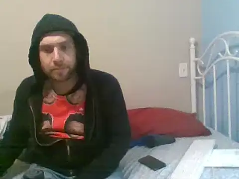 Snapshot of SmokingSloth chatting on February 10, 1:24 am SmokingSloth online show from February 10, 1:24 am