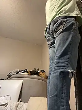 Snapshot of SmokingSloth chatting on September 11, 5:51 am SmokingSloth online show from September 11, 5:51 am