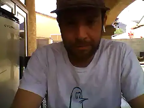 Snapshot of SmokingSloth chatting on April 16, 5:58 pm SmokingSloth online show from April 16, 5:58 pm