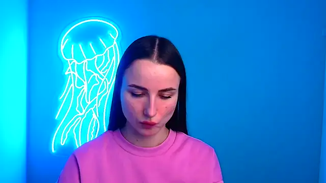 Eva Janee online show from December 12, 4:10 pm