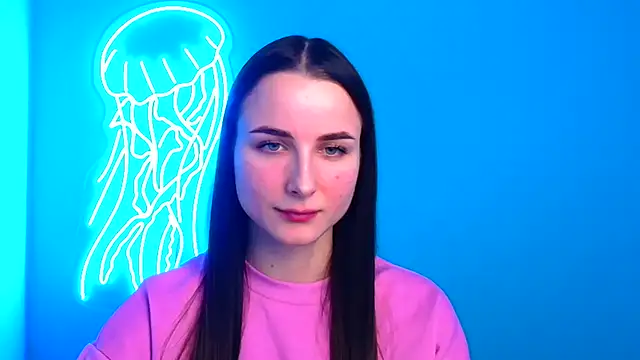 Eva Janee online show from December 23, 12:30 pm