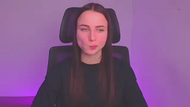 Eva Janee online show from January 29, 12:13 pm