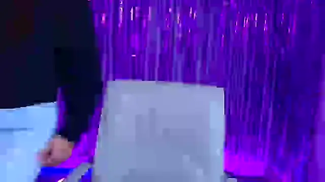 Eva Janee online show from September 18, 5:53 am