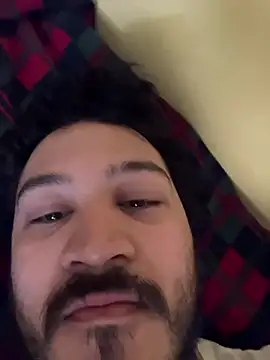 Snapshot of Sleeker99 chatting on December 14, 5:58 pm Sleeker99 online show from December 14, 5:58 pm