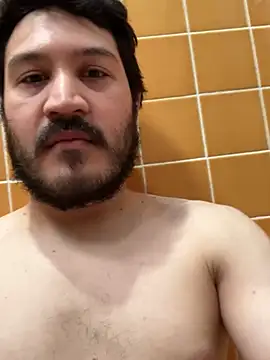 Snapshot of Sleeker99 chatting on December 15, 9:42 pm Sleeker99 online show from December 15, 9:42 pm