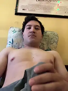 Snapshot of Sleeker99 chatting on December 18, 4:49 pm Sleeker99 online show from December 18, 4:49 pm