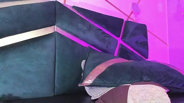 Charlie Williams online show from January 16, 4:28 am