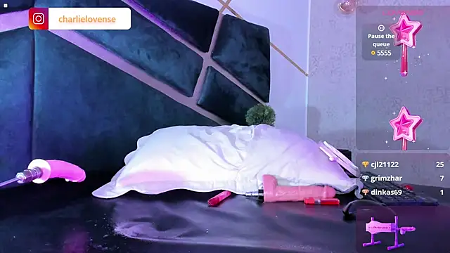 Charlie Williams online show from March 17, 11:00 pm