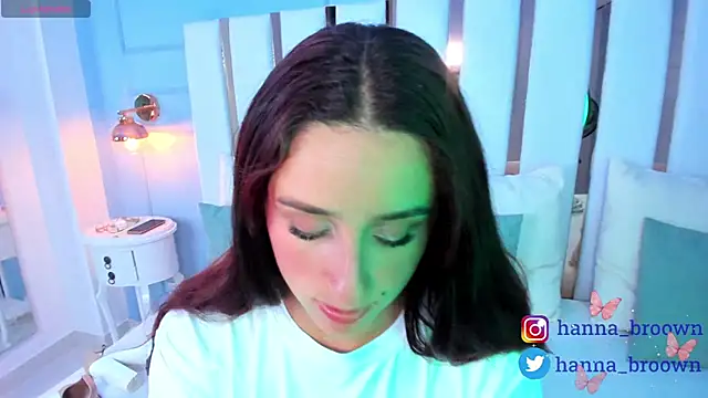 hannaa brown online show from December 20, 3:25 am