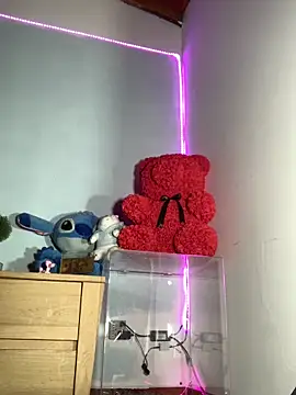 hannaa brown online show from March 9, 1:56 am