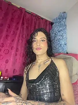 Snapshot of samy_foox chatting on June 3, 2:03 am samy foox online show from June 3, 2:03 am