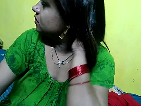 Snapshot of Sexyranibhabhi chatting on September 23, 5:43 am Sexyranibhabhi online show from September 23, 5:43 am