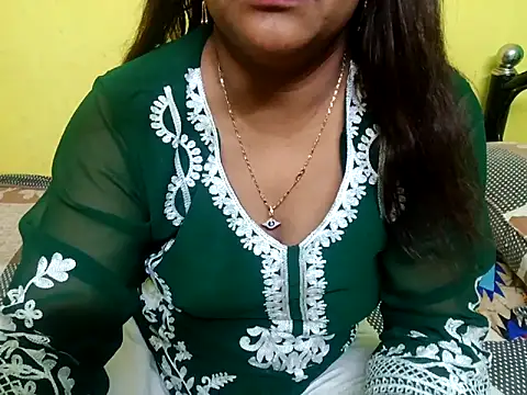Snapshot of Sexyranibhabhi chatting on October 23, 3:00 pm Sexyranibhabhi online show from October 23, 3:00 pm