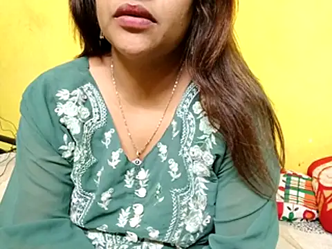 Snapshot of Sexyranibhabhi chatting on November 10, 2:38 pm Sexyranibhabhi online show from November 10, 2:38 pm