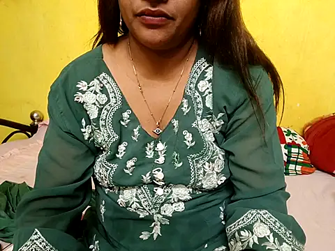 Snapshot of Sexyranibhabhi chatting on December 1, 4:12 pm Sexyranibhabhi online show from December 1, 4:12 pm