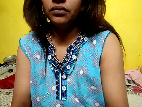 Snapshot of Sexyranibhabhi chatting on February 6, 1:43 am Sexyranibhabhi online show from February 6, 1:43 am