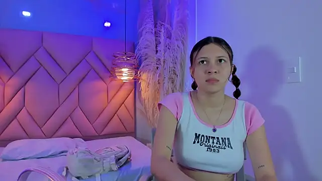 AngelaaCute  online show from February 4, 12:00 pm